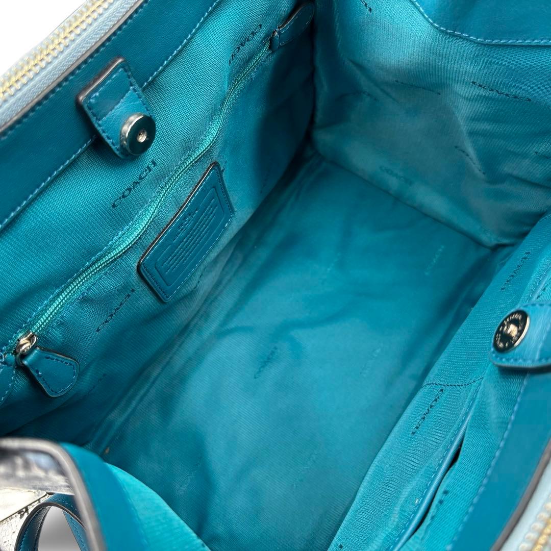 【良品】コーチ　2way ショルダーバッグ　トート　レザー　チャーム　ブルー馬車