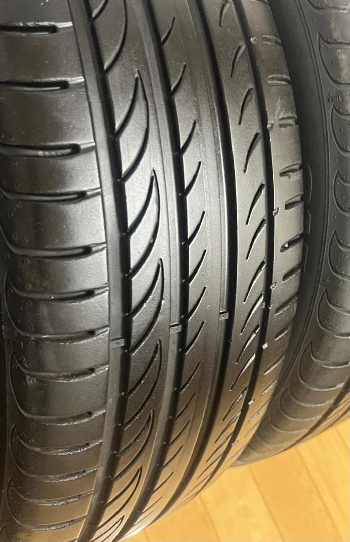 VOLVOホイール 17x7+50 PCD 108 215/50R17 タイヤ