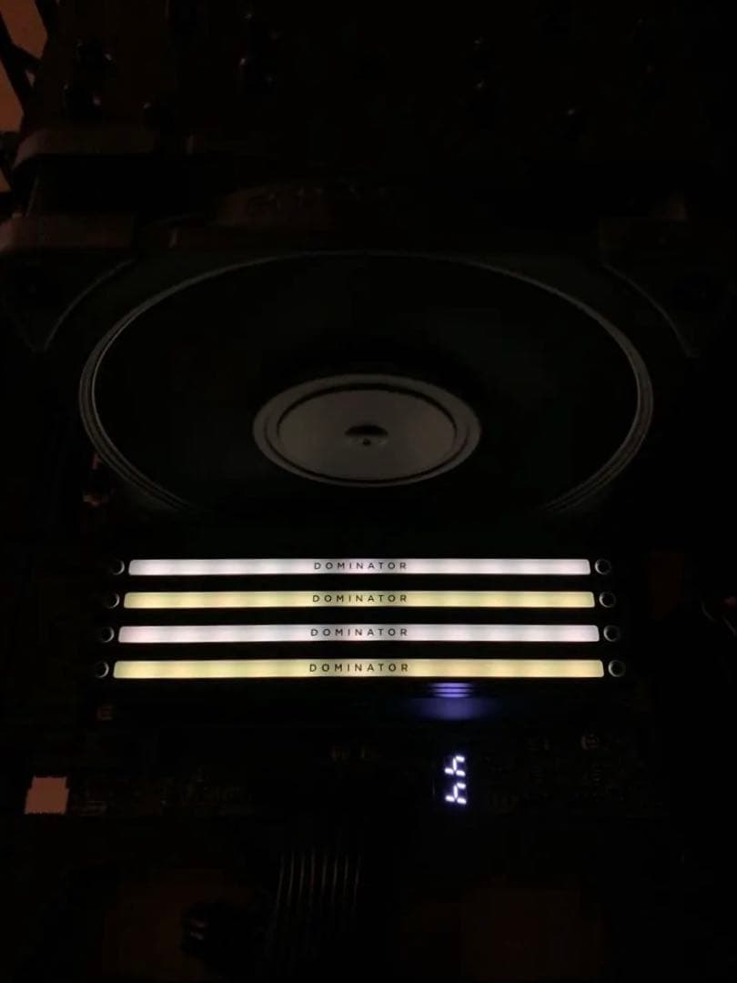 コルセア Dominator Titanium DDR5-6400 192GB