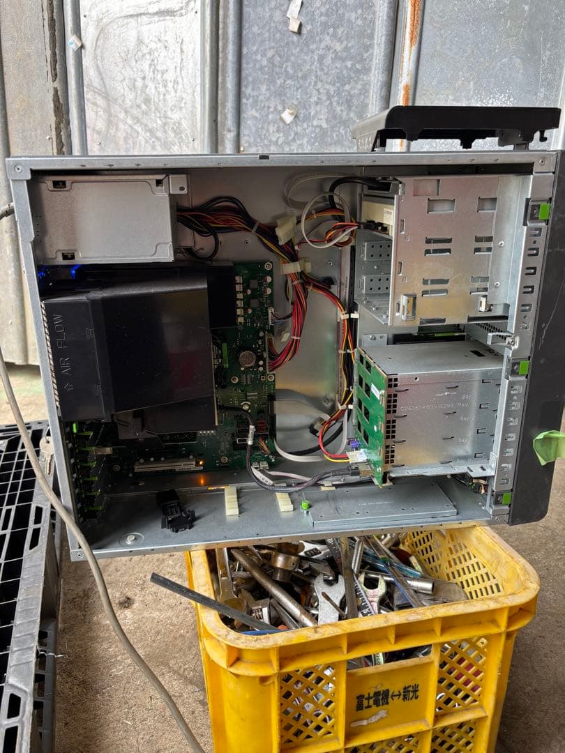 M62富士通PRIMERGY TX150 S7サーバータワー型パソコン通電確認済