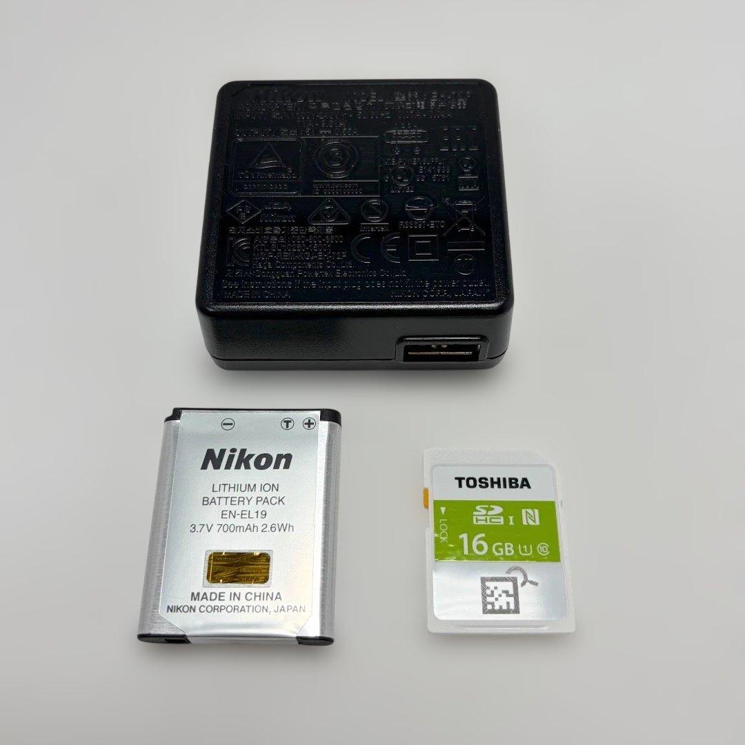 極上美品✨Nikon COOLPIX A100 レッド 動作確認済 未使用級✨