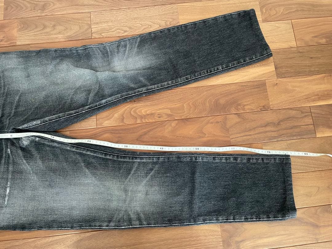 SAINT LAURENT ブラックデニム ダメージ加工