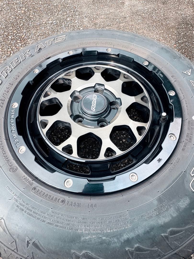 【中古】 RAYS DAYTONA M9 /GRANDTREK AT5