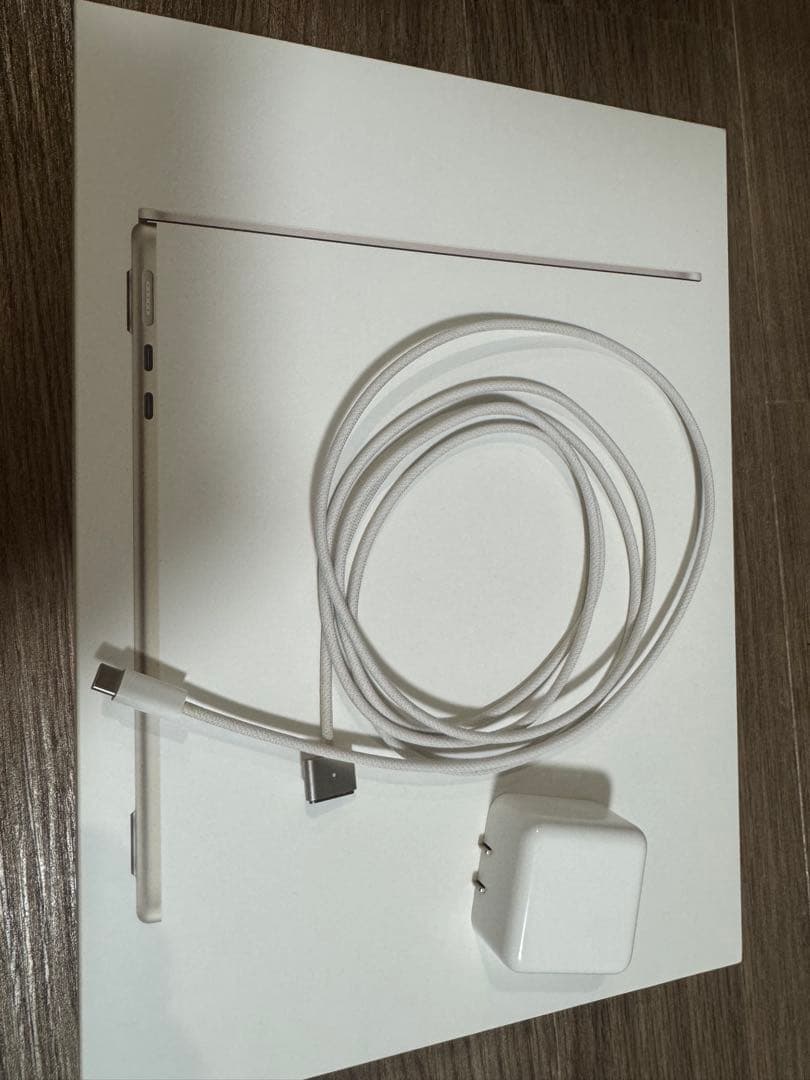 M2チップMacBook Air - 16GB 512GB