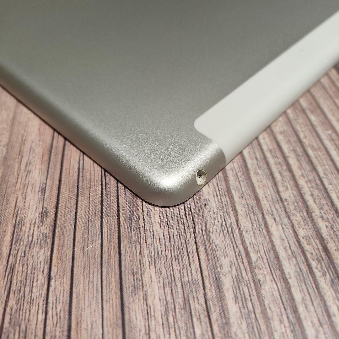 iPad 第7世代 32GB SIMフリー 美品