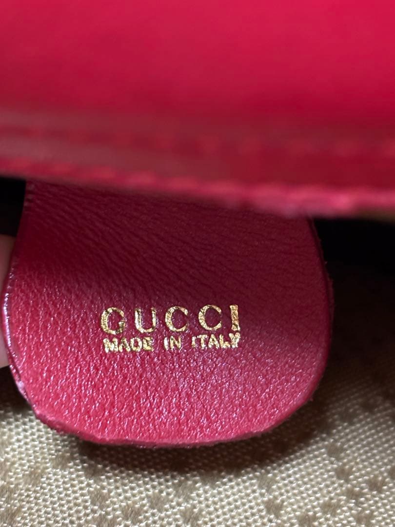 グッチ　GUCCI オールドグッチ　ホースビット　ボディバッグ　赤　本物
