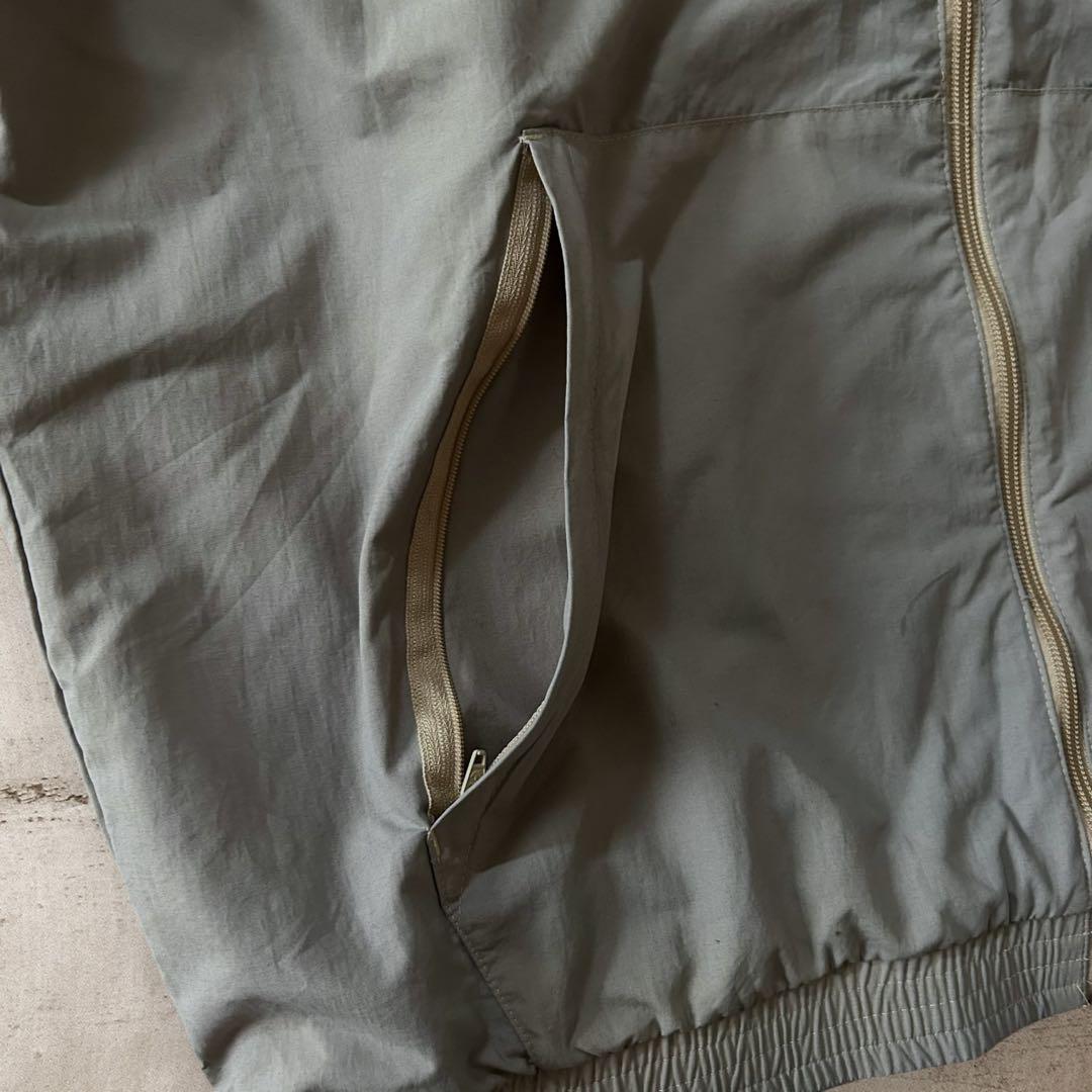 美品adidasアディダスナイロンジャケットトレフォイルロゴ刺繍オリーブ2XL