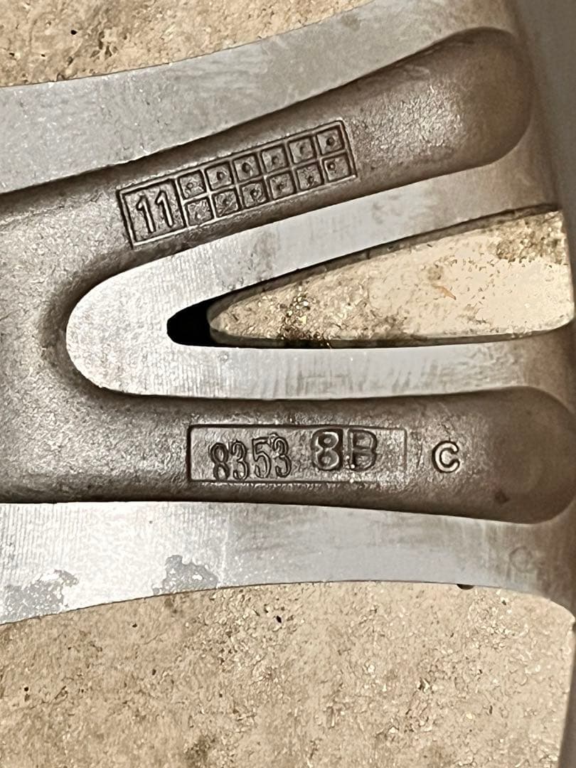 ブリヂストン　ブリザック　スタッドレス　EXCEEDER 205/60R16