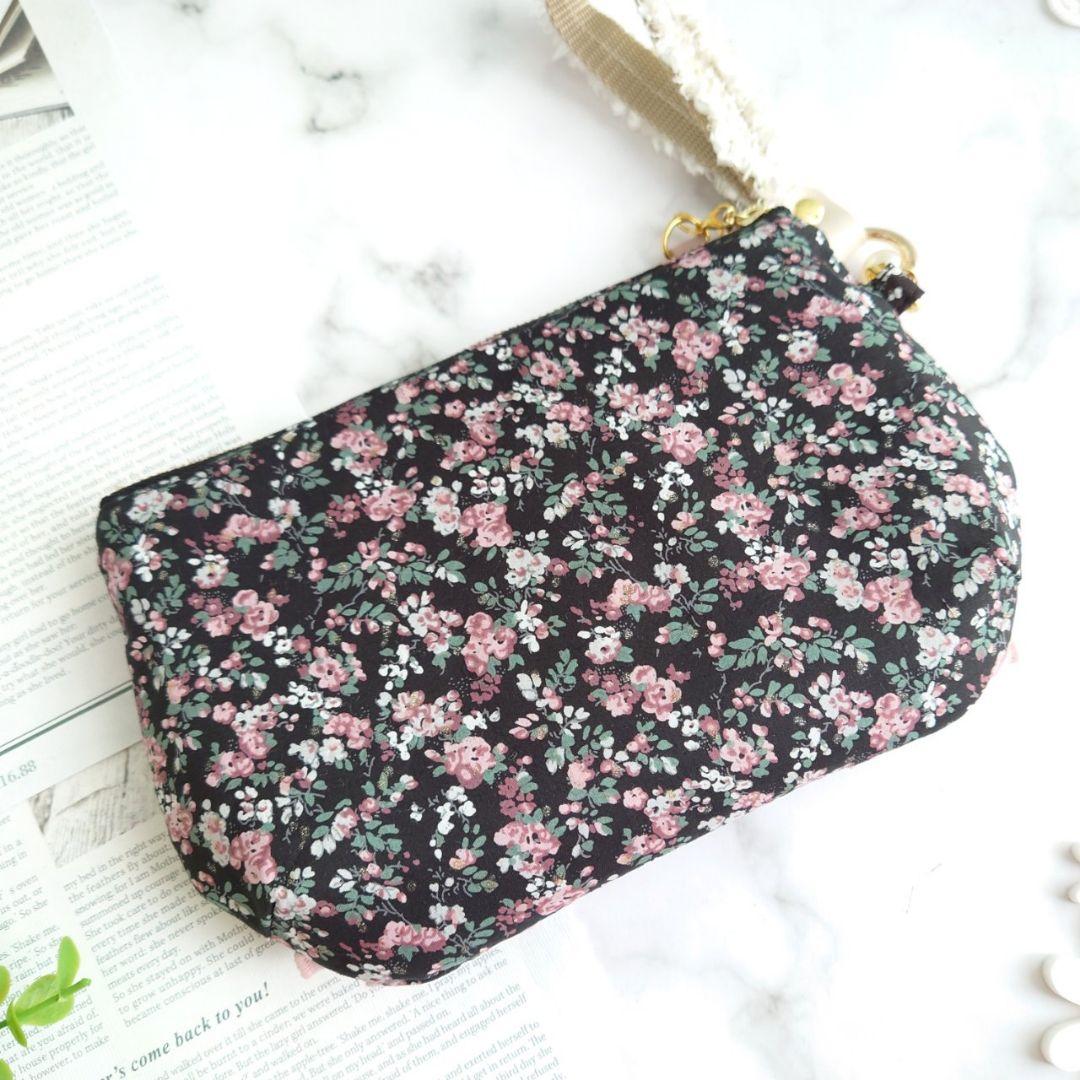 ムーンモス✩.*˚フリルバッグ ポーチ