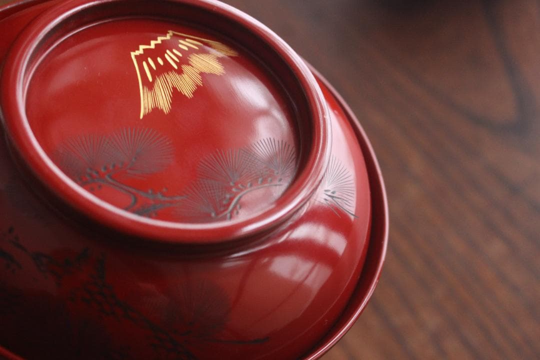 保管傷有！時代朱漆に風情ある富士松沈金の映えるお椀2点（検輪島塗蒔絵椀煮物椀