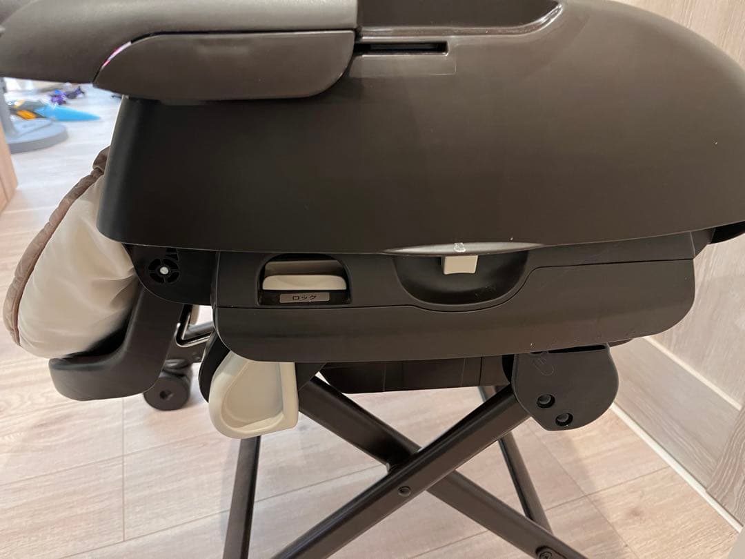 Combi コンビ ネムリラAT 新生児 自動 ハイローチェア　値引対応