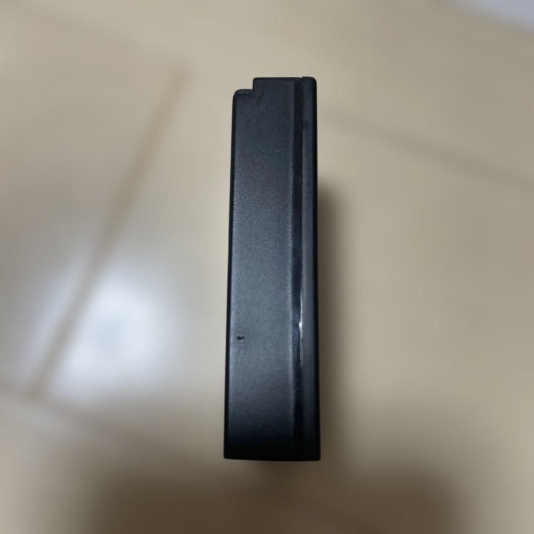 オリンパス　E-P1 ミラーレス一眼　VF-1付き　バッテリー、充電器　液晶難