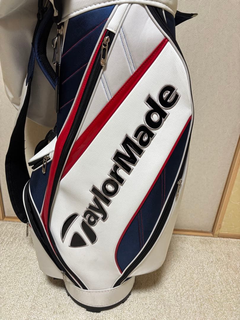 TaylorMade ゴルフ　キャディバッグ ホワイト/レッド