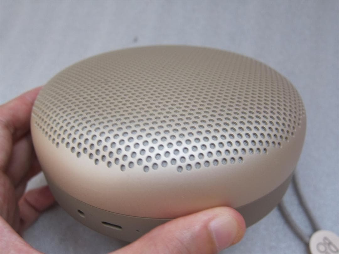 Bang&Olufsen Beosound A1 ワイヤレススピーカーb&O