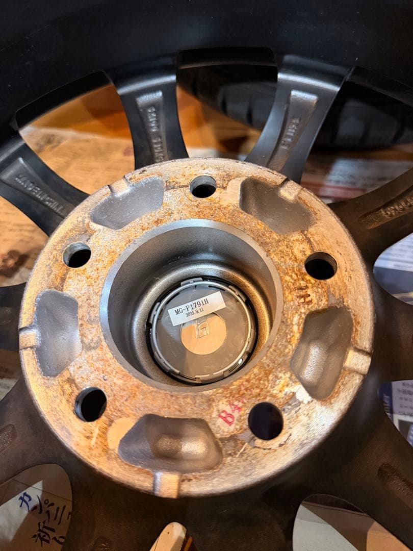 2023年製 スタッドレス 205/60R16 グッドイヤー ICE NAVI8