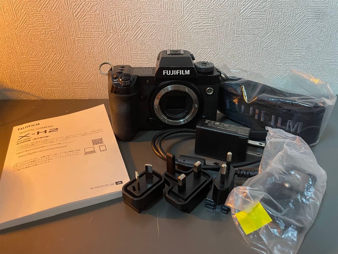 FUJIFILM X-H2 ボディ　ブラック　フジフイルム　xh2 x-h2