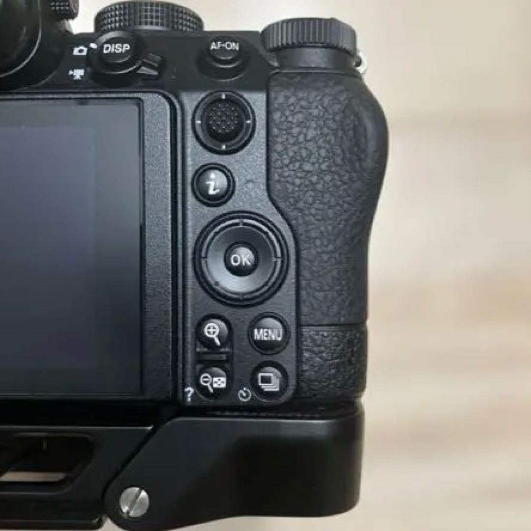 NIKON Z5 ミラーレス一眼　キョウトボーイズのストラップ付