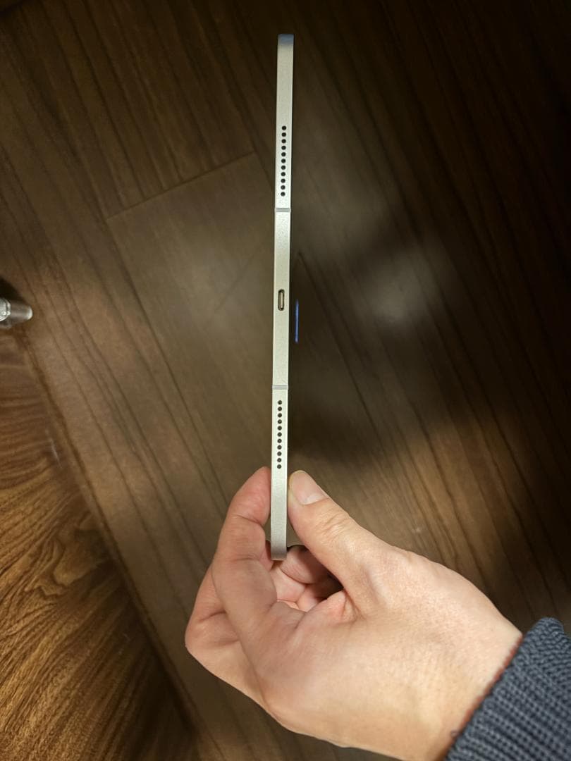 Apple iPad シルバー M1 512MB + 純正Magic KB