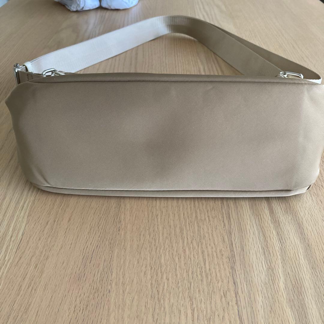 ⭐︎美品キタムラ Kitamura ナイロンショルダーバッグ ベージュ