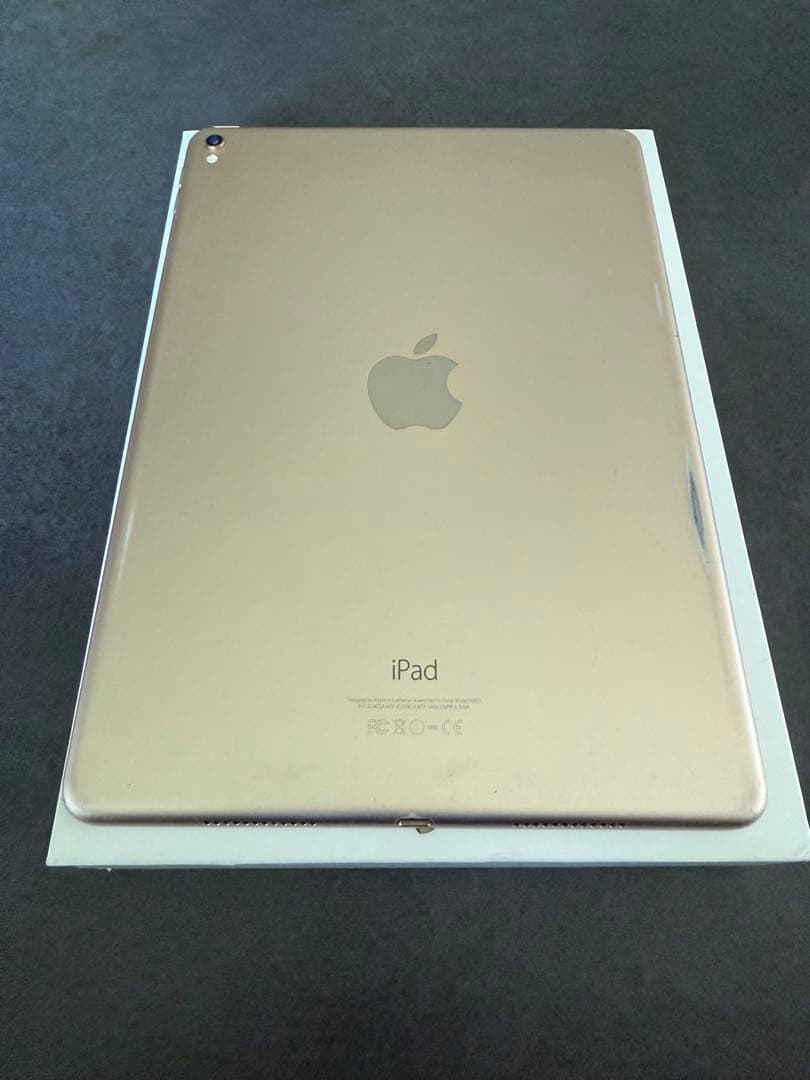 iPad Pro 9.7インチ ゴールド128G