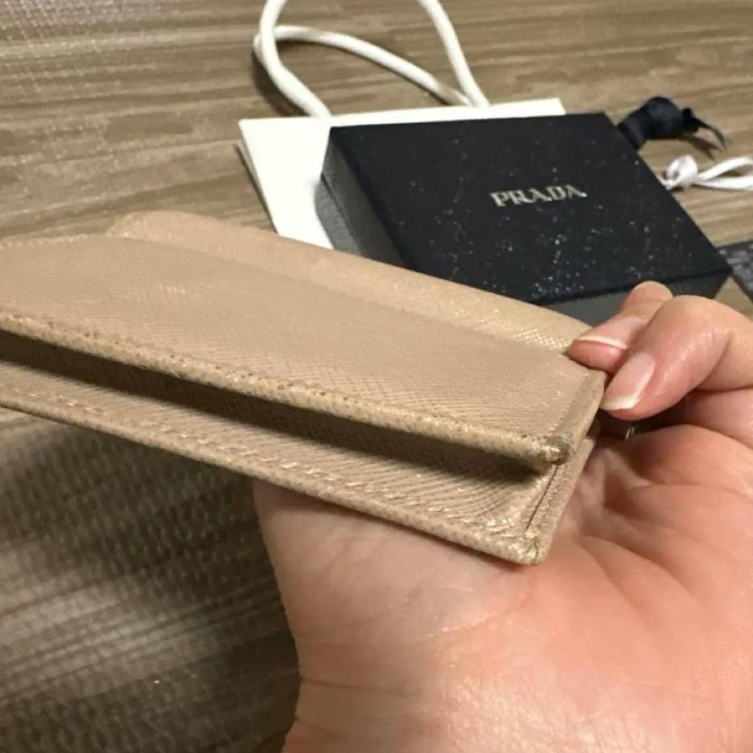プラダ　名刺入れ　カードケース
