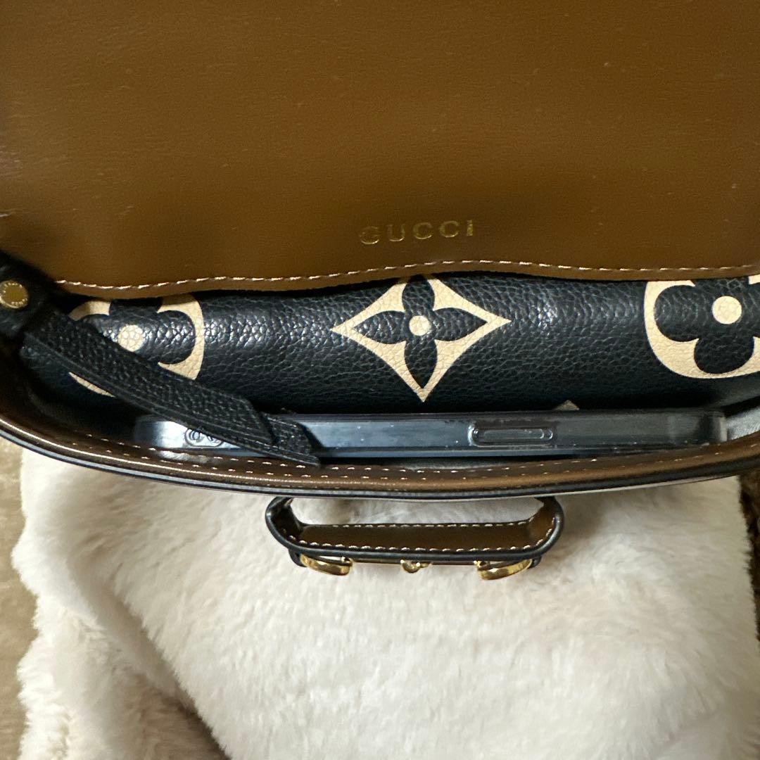 GUCCI GGキャンバス ショルダーバッグノベルティー