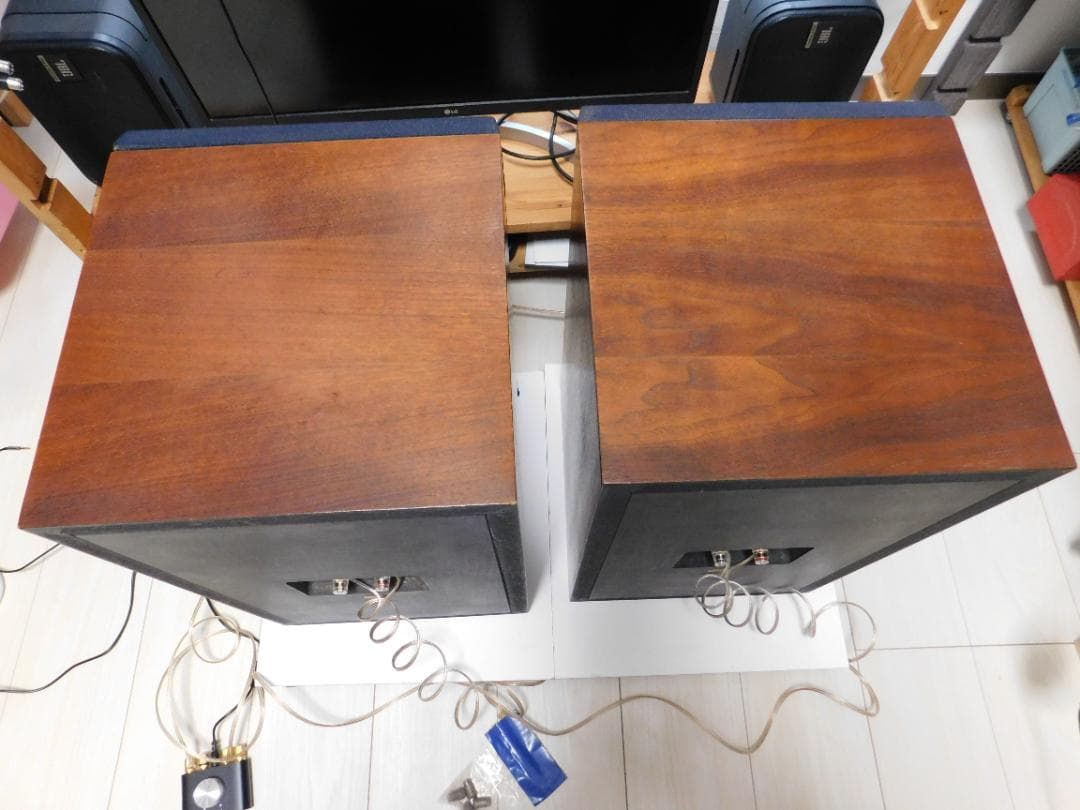 JBL Model 4301B　目立つキズのない美品　音出し確認済