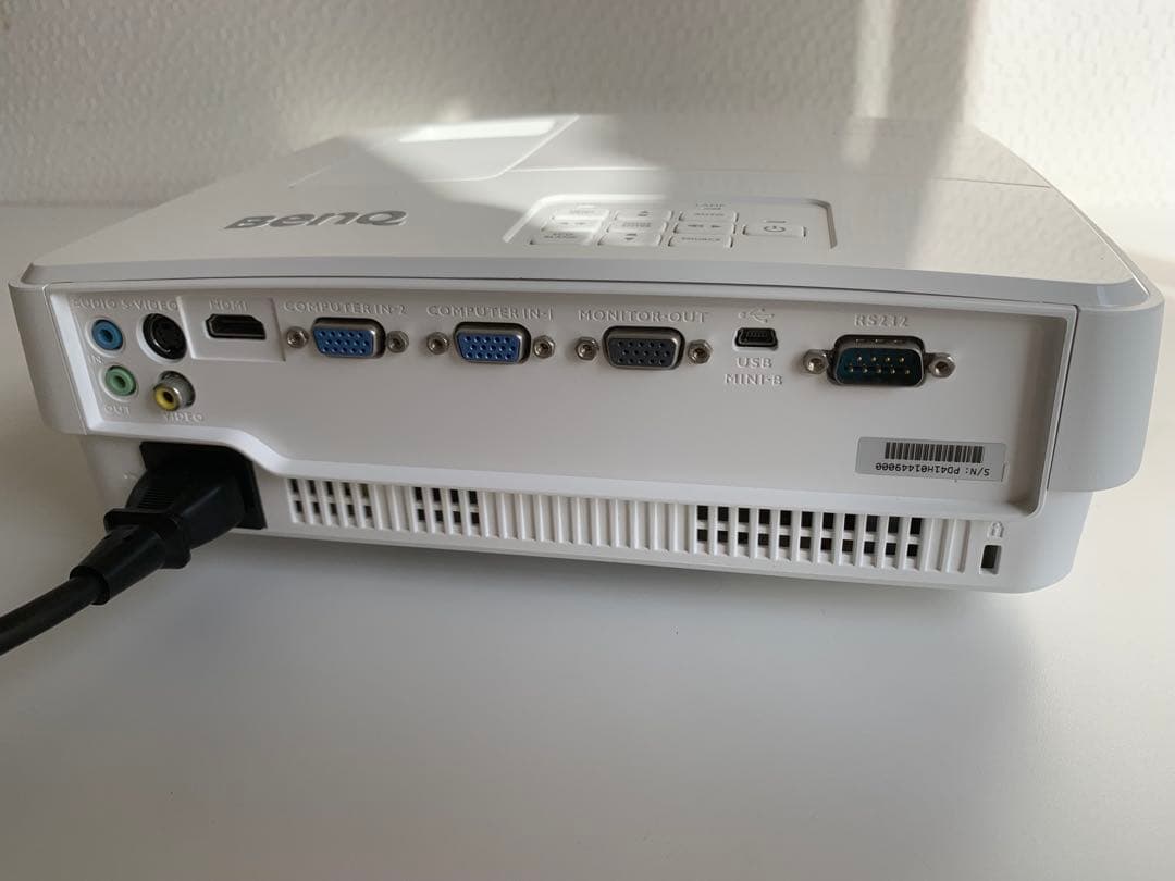 BenQ 高輝度 フルHD プロジェクター MH530 HDMI端子 リモコン