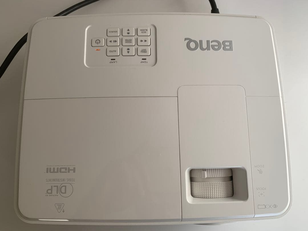 BenQ 高輝度 フルHD プロジェクター MH530 HDMI端子 リモコン