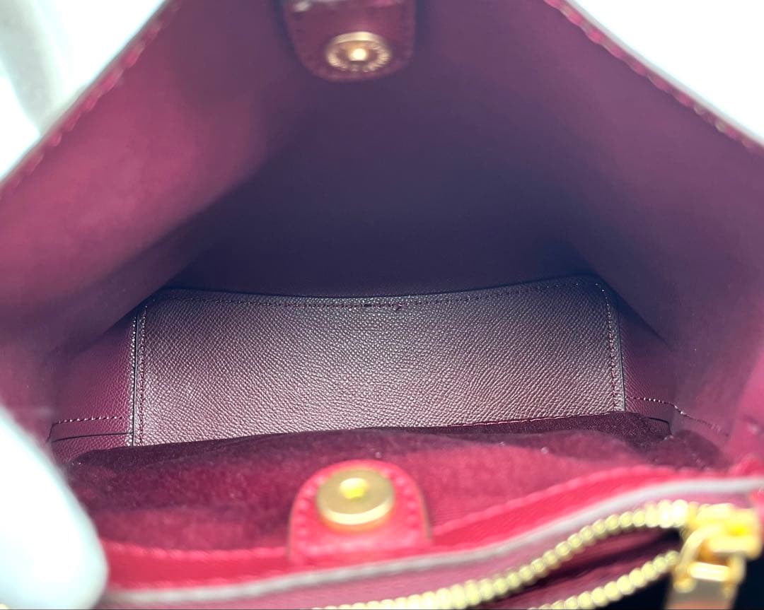 【新品・未使用】COACH スモール タウン バケット バッグ シグネチャー