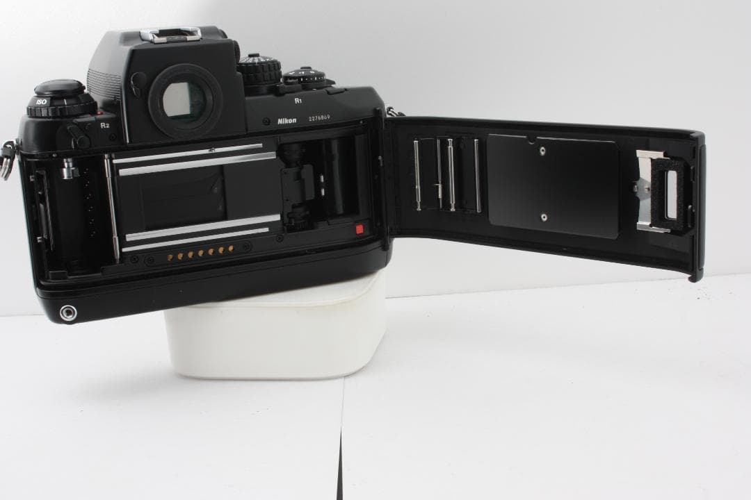 Nikon F4 一眼レフカメラ AF Nikkor 35-70mm