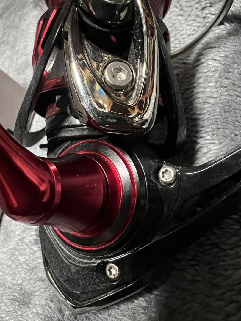 DAIWA AEGIS 2003F-H スピニングリール