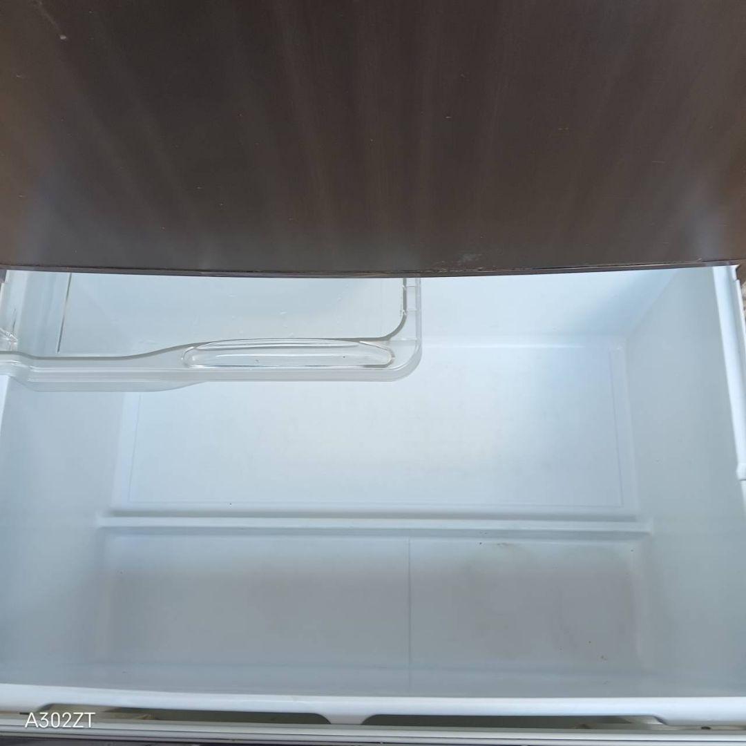 送料設置無料　人気モデル三菱冷蔵庫　520L 木目デザイン