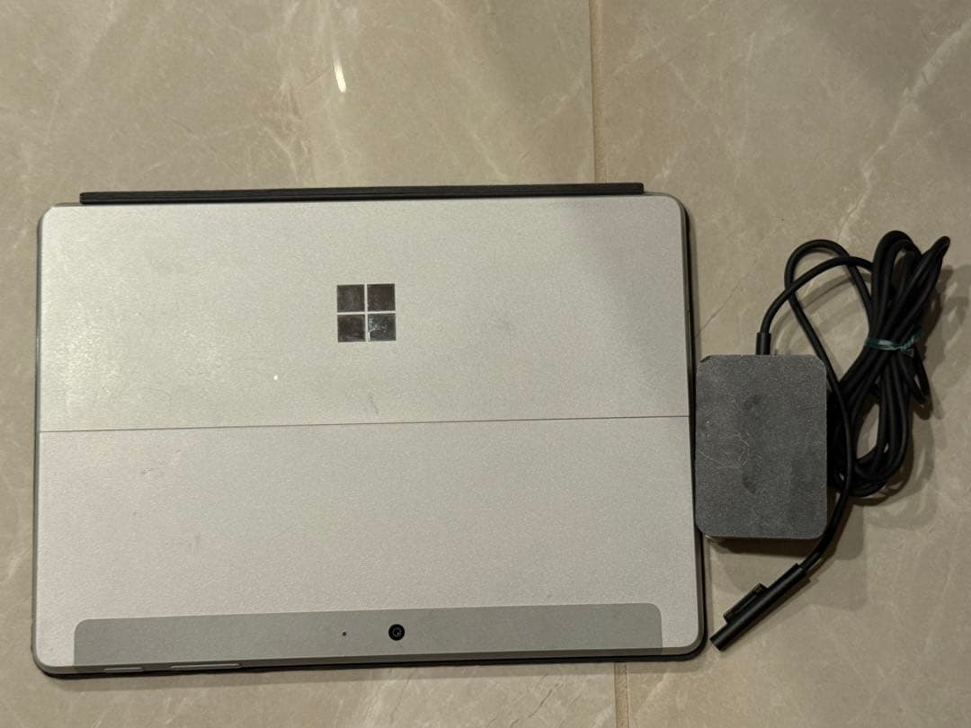 Windowsタブレット本体 Microsoft Surface Go 4415Y /8GB /128GB