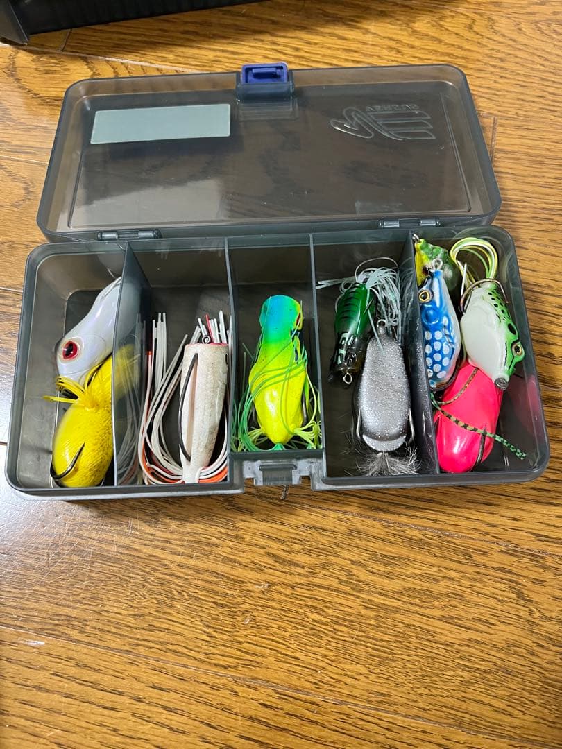タックルボックス 大量ルアーセット