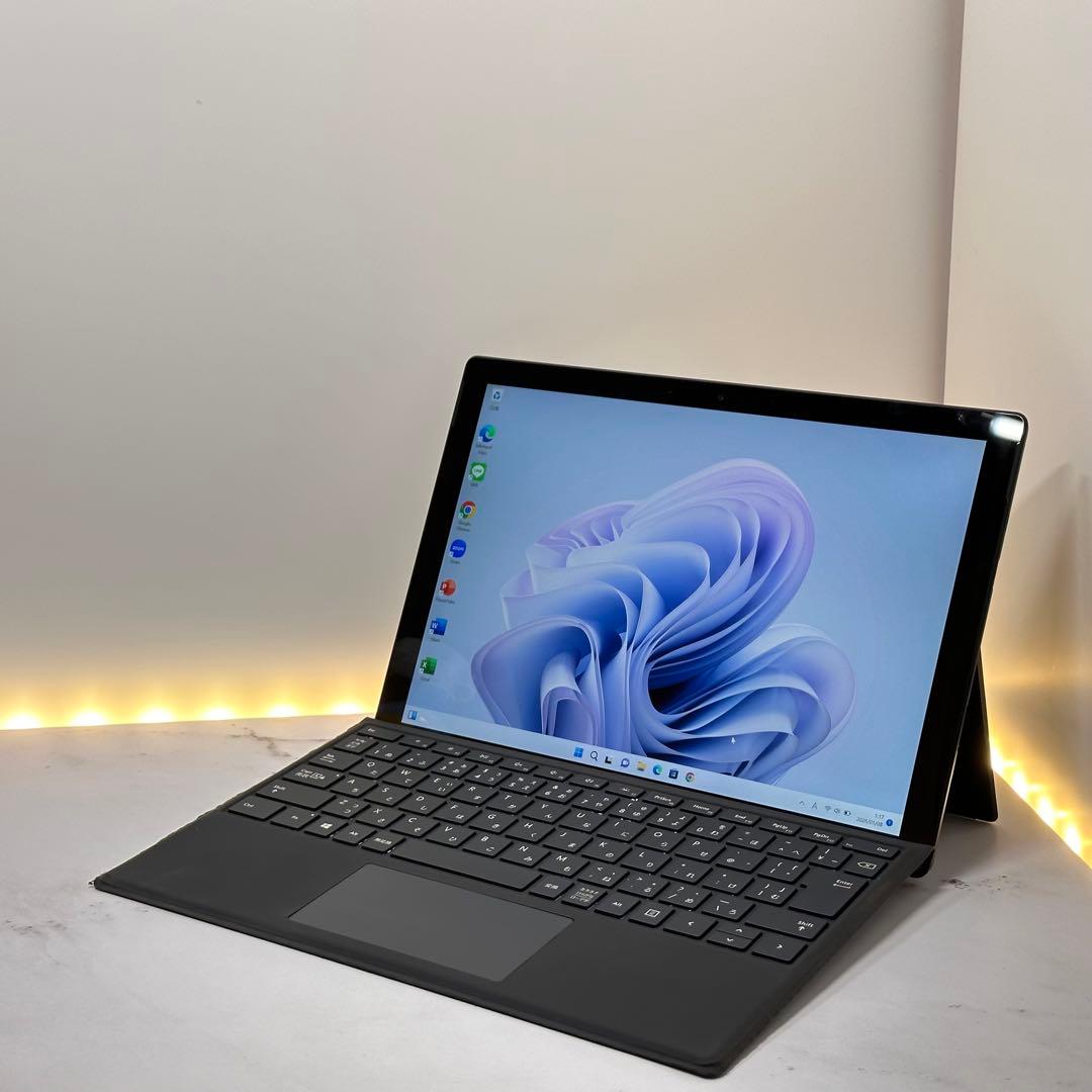 【ブラックモデル】Surface Pro7 BLACK Corei5/8/256