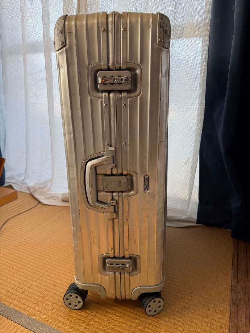 リモワトパーズ104L 四輪　青ロゴ