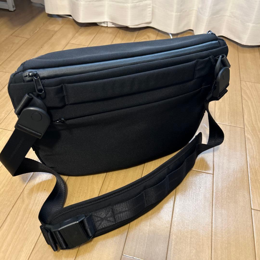 ALPAKA ブラック ショルダーバッグ