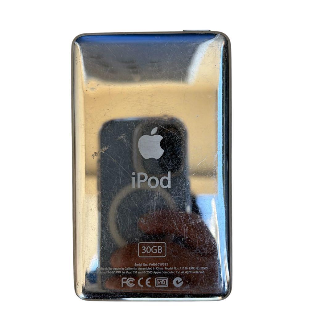 Apple iPod classic 30GB A1136 第5世代 ホワイト