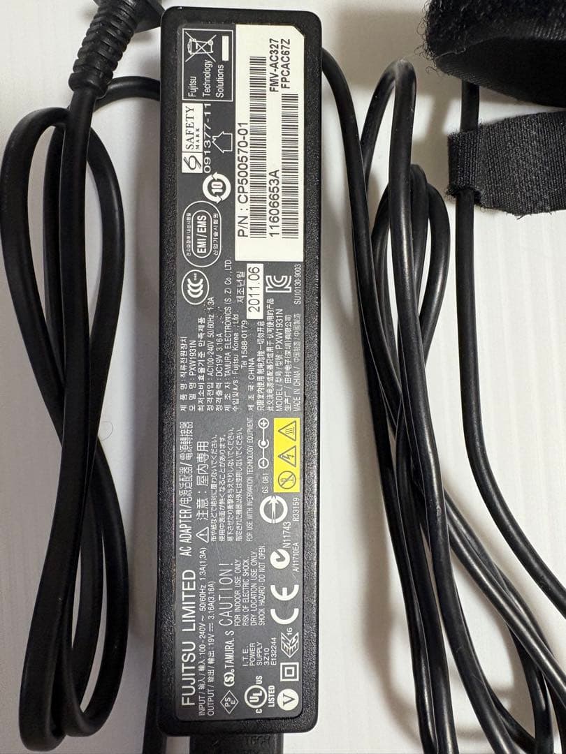 ASUS Chromebox3デスクトップPC win11