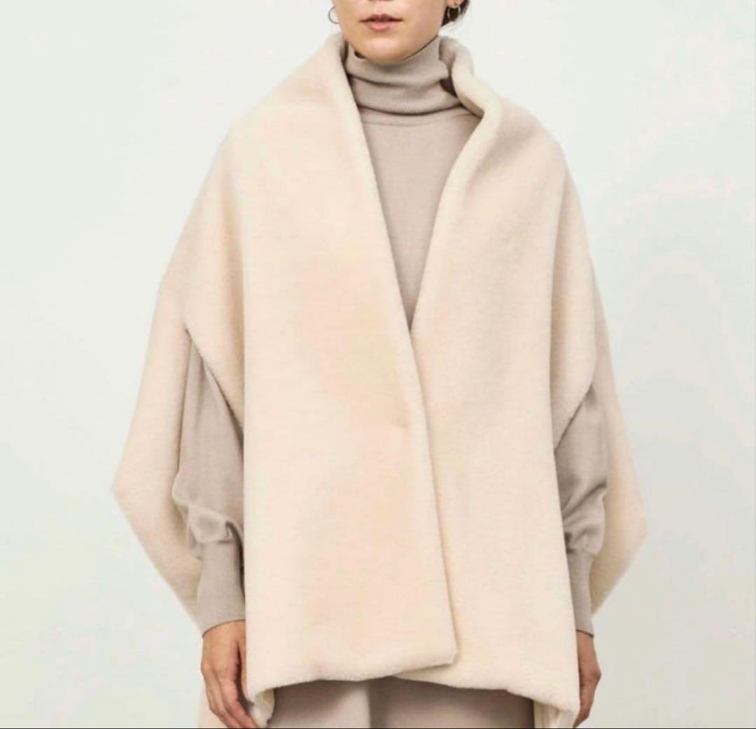 SOÉJU ソージュ　ウールボアケープ　アイボリー　大草直子