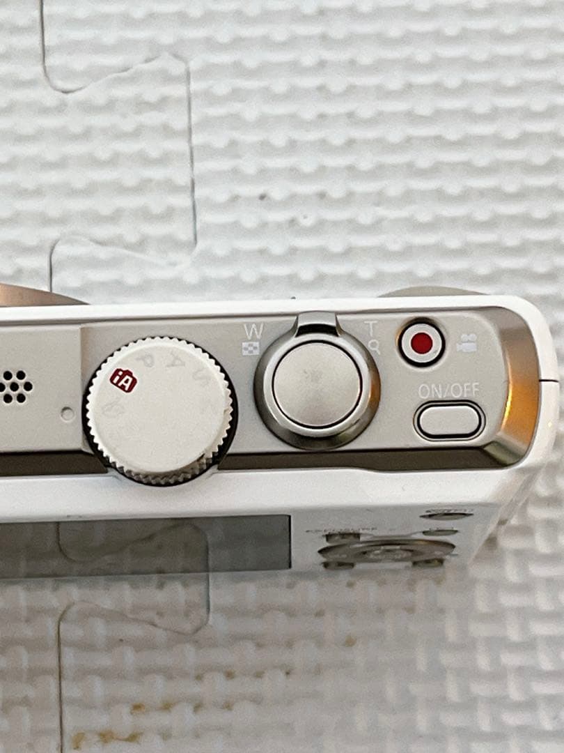 【美品】Panasonic LUMIX DMC-TZ40 デジカメ ホワイト
