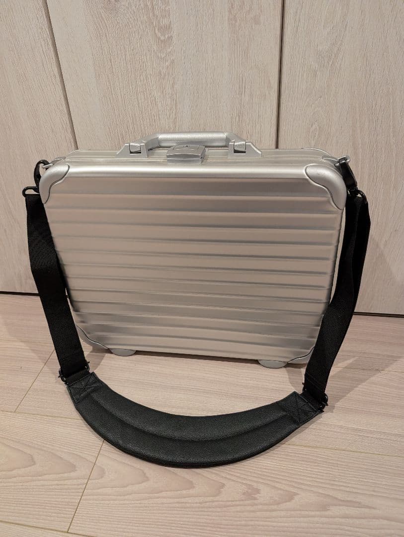 RIMOWA 2way アタッシュケース トパーズ 青ロゴ 廃盤【中古美品】