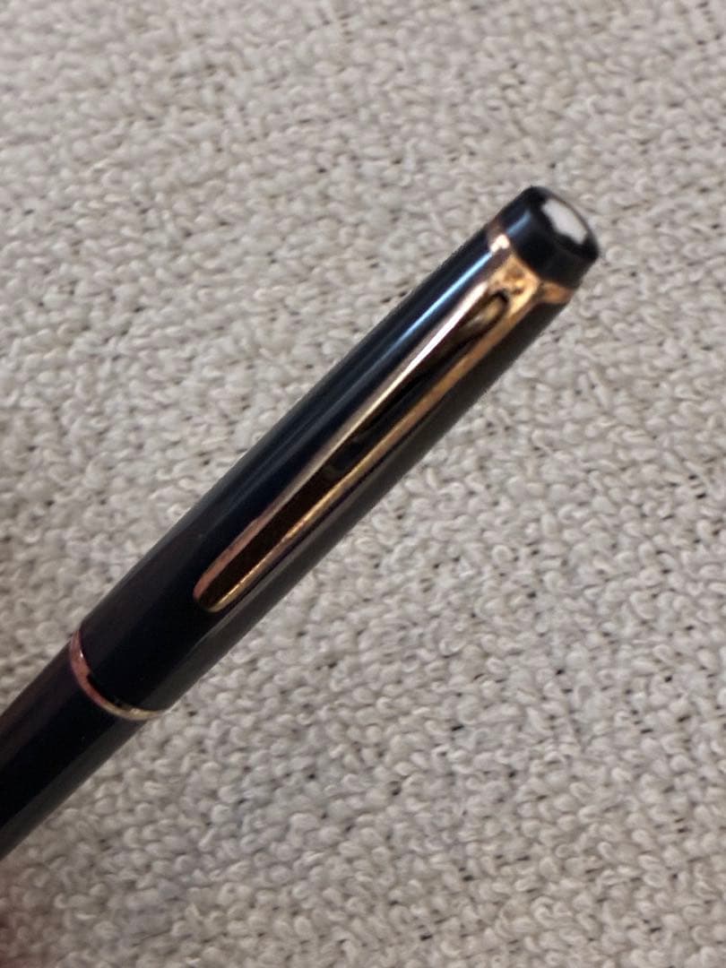 R*a様 ◾️モンブラン◾️ハンマートリガー式ボールペン◾️ダークグレー/金色◾