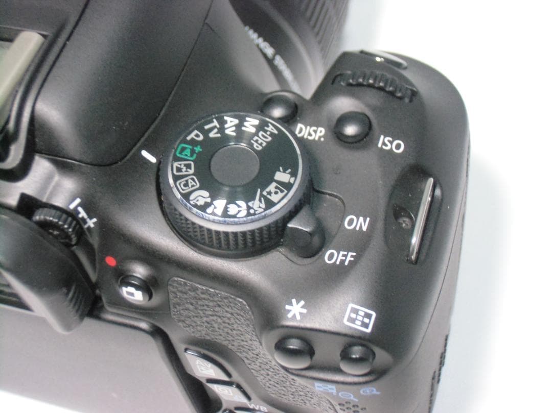 Canon EOS Kiss X5　B058