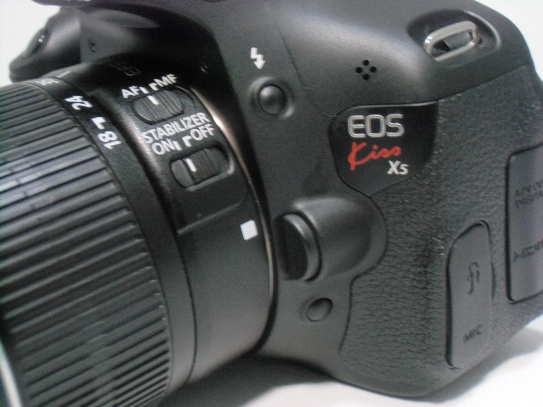 Canon EOS Kiss X5　B058
