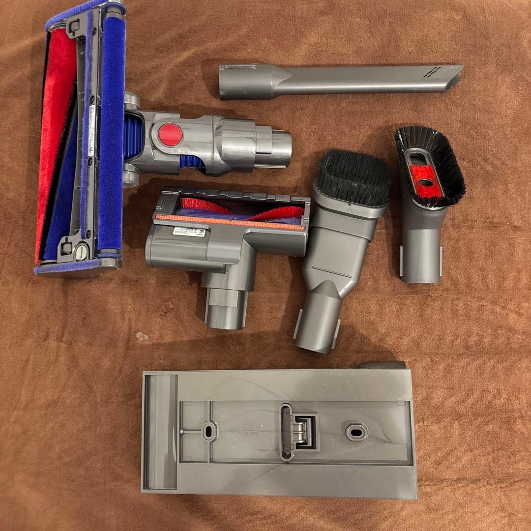 【動作品】　ダイソン　V11 Fluffy SV14 メンテナンス済み