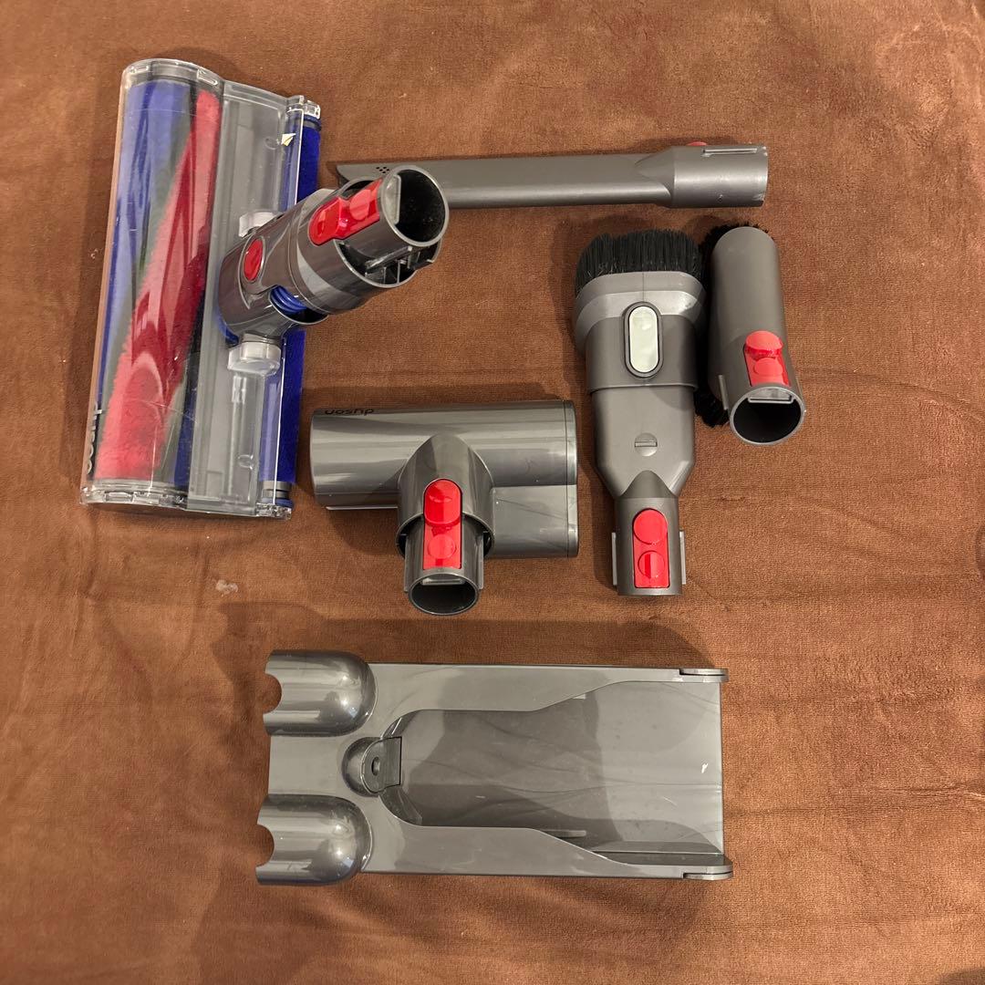 【動作品】　ダイソン　V11 Fluffy SV14 メンテナンス済み