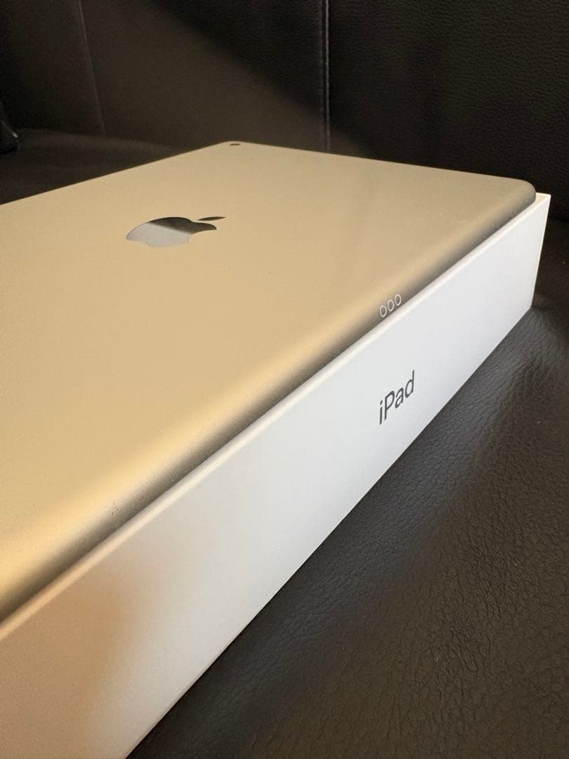 Apple iPad 第9世代　スペースグレー 本体　Wi-Fiモデル