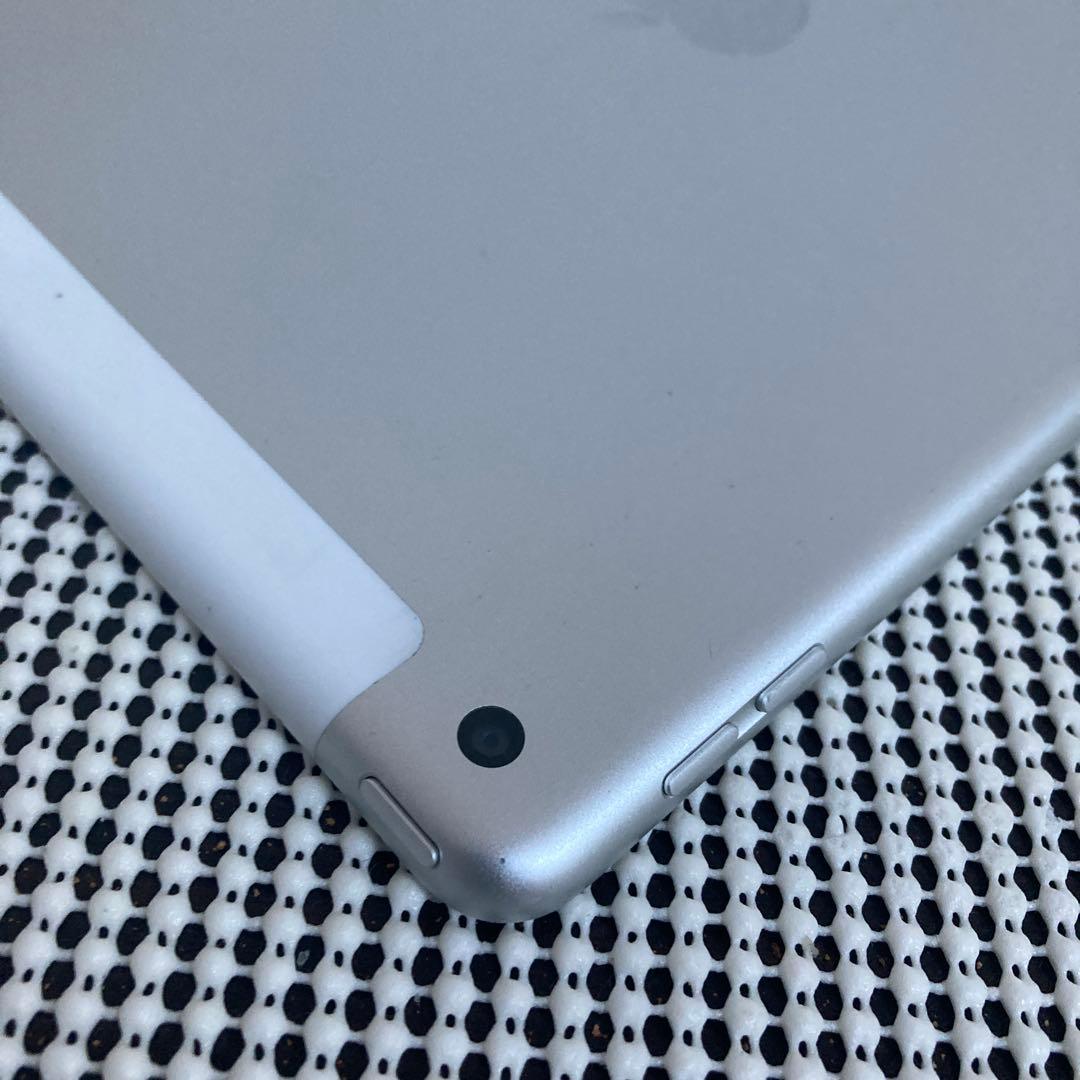 570【早い者勝ち】電池最良好☆iPad7 第7世代 128GB SIMフリー☆